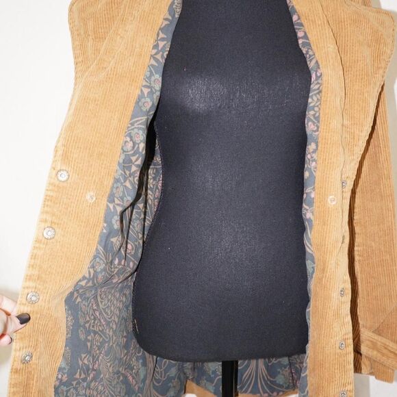 Corduroy Free People Button Up Jacket with a Removable Fur Collar - Picture 8 of 11